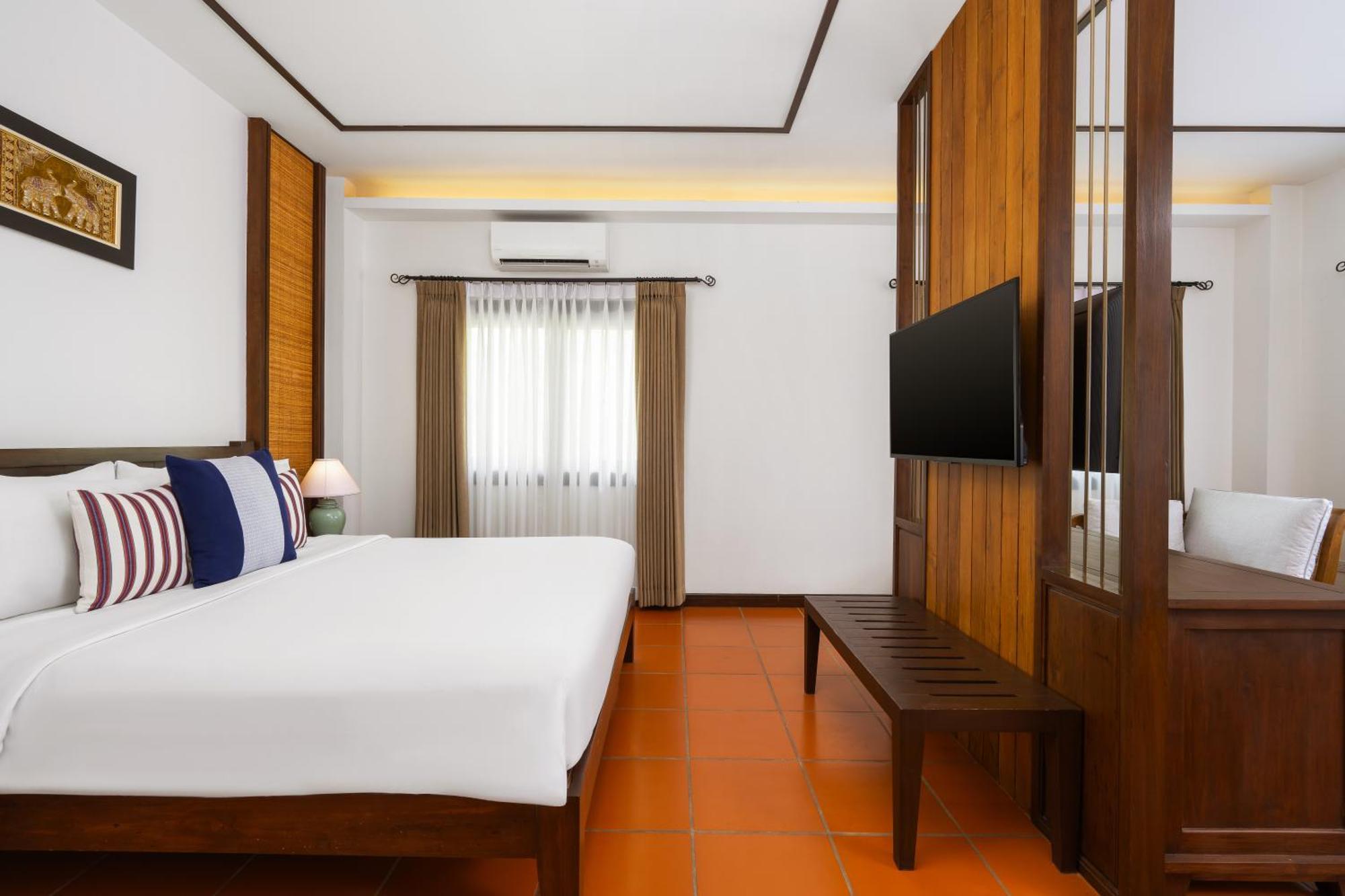 Grand Deluxe Room