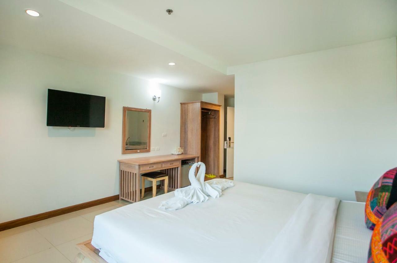 Deluxe Double or Twin Room,911393707:JPEG