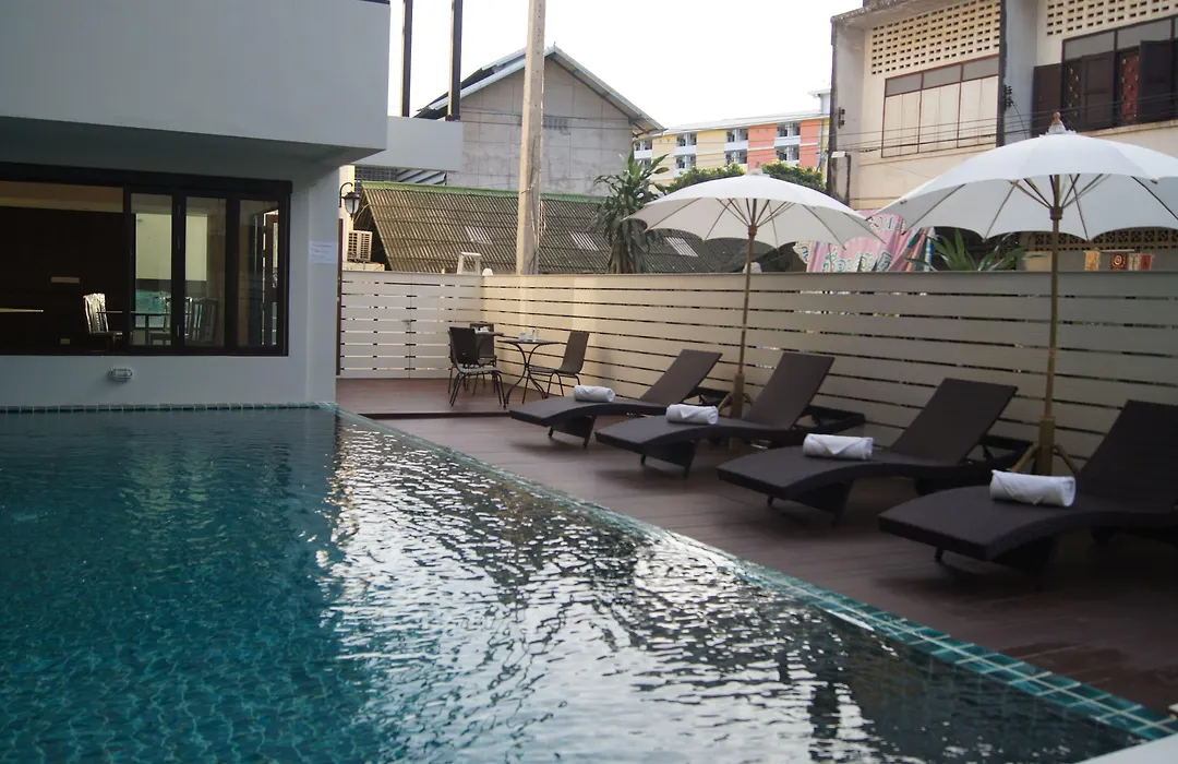 Goldenbell Hotel Chiangmai-1